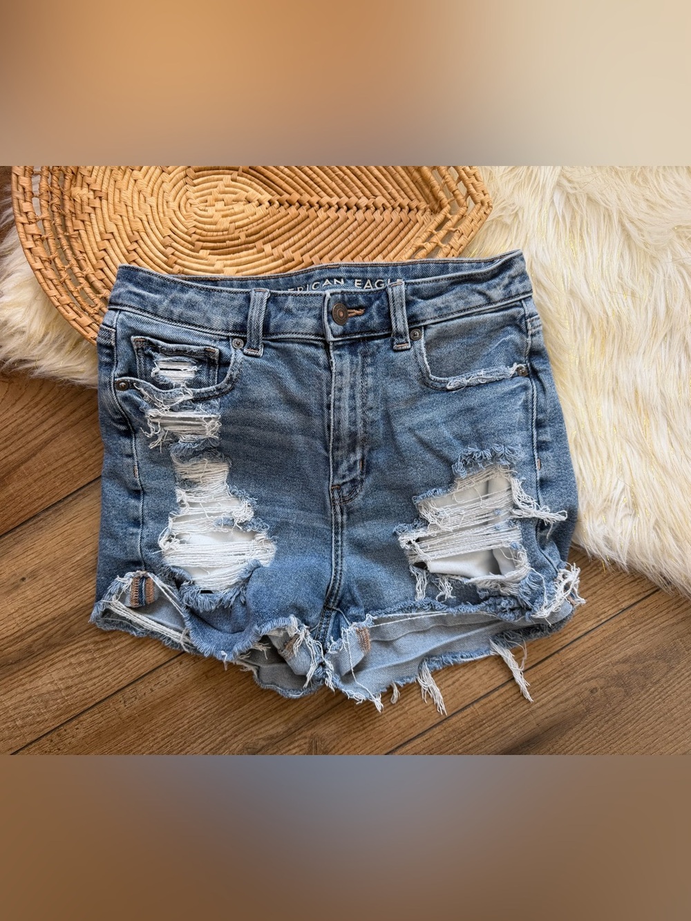 American Eagle Outfitters Distressed Hi-Rise Denim Shorts Size 4